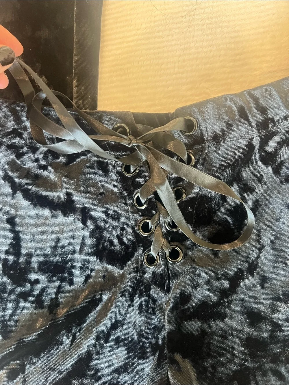Widow Black Velvet Flare Pants with Ribbon Tie Up - Picture 4 of 6